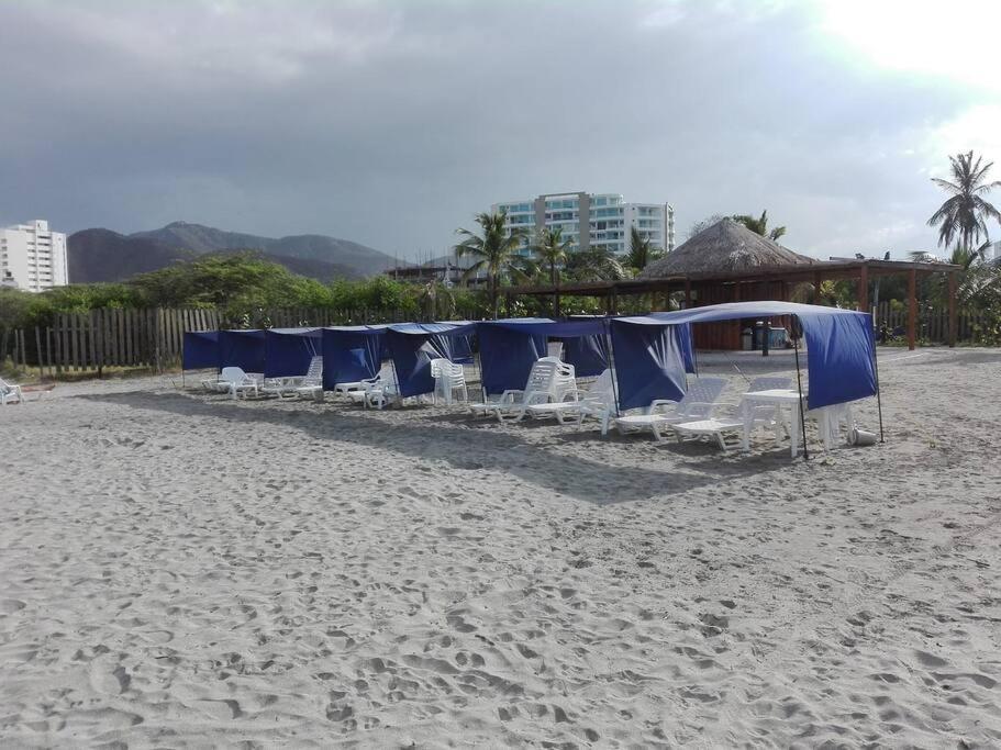 Hermoso Con Ingreso Directo A La Playa * Santa Marta (Magdalena)